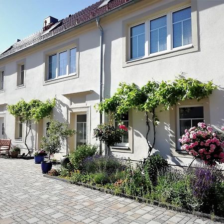 Ferienhof Graefe - 3-Seiten Hof Mit Grossem Garten, Pool & Sauna Майсен Екстериор снимка